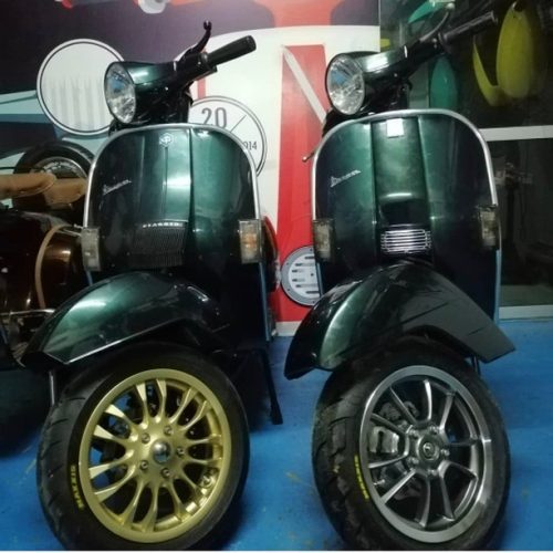 Green Vespa PX custom modified 

Order Vespa genuine wheel from official dealer
Contact Wa 0819-04-595959
Cek photos in highlight @vesparkindo 
Atau shop online www.tokopedia.com/vesparkindo

hashtag and mention @vespapxnet for feature repost
Check website www.vespapx.net for more 

@nastyvespacrew