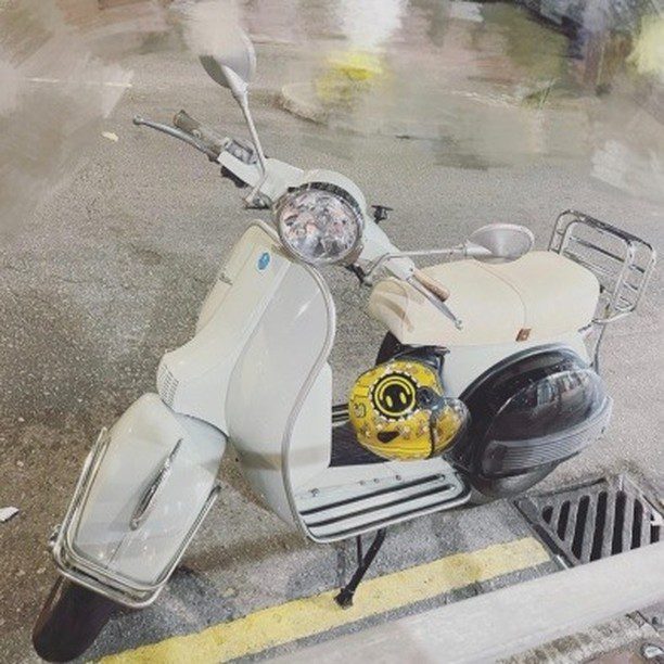 Grey Vespa PX classic 

hashtag and mention @vespapxnet for feature repost
Check website www.vespapx.net for more 

@wingwinglui