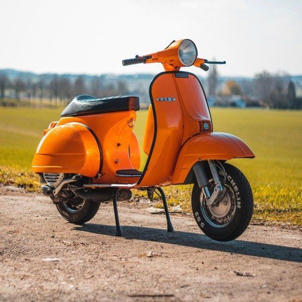 Orange Vespa PX banci classic

hashtag and mention @vespapxnet for feature repost
Check website www.vespapx.net for more 

@px.charles