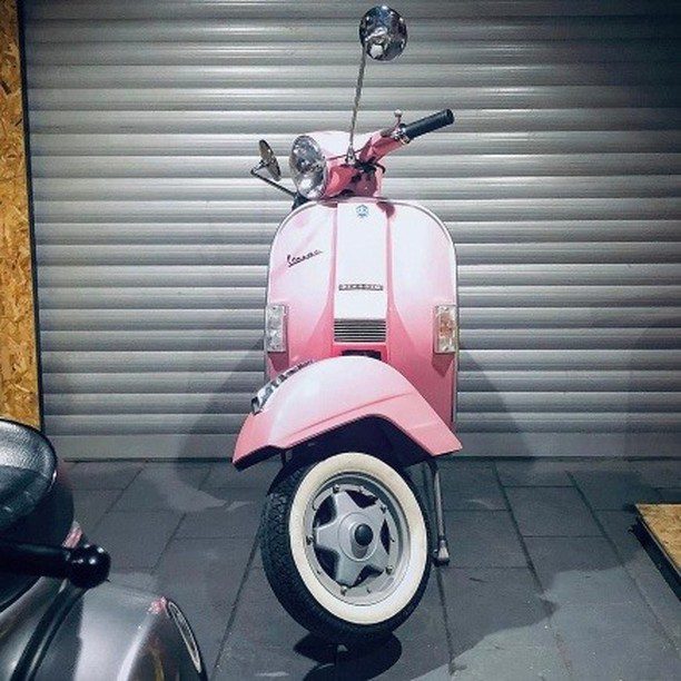 Pink Vespa PX custom modified accessories 

Order Vespa genuine wheel from official dealer
Contact Wa 0819-04-595959
Cek photos in highlight @vesparkindo 

hashtag and mention @vespapxnet for feature repost
Check website www.vespapx.net for more 


@theretromind @dogusatamturk