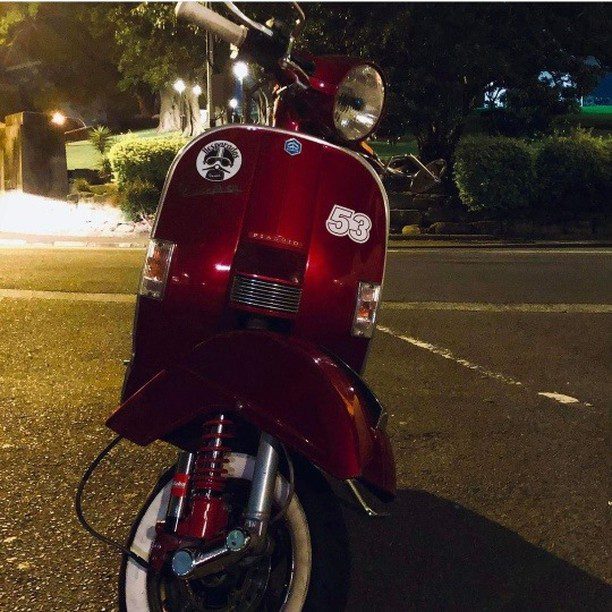 Red and white Vespa PX custom 

hashtag and mention @vespapxnet for feature repost
Check website www.vespapx.net for more

@yokobro42