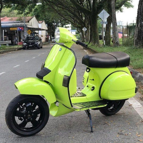 Yellow Vespa PX custom modified

Order Vespa genuine wheel from official dealer
Contact Wa 0819-04-595959
Cek photos in highlight @vesparkindo 

hashtag and mention @vespapxnet for feature repost
Check website www.vespapx.net for more

@abgbrendo