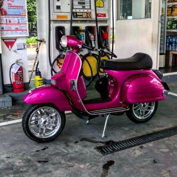 Purple candy Vespa PX custom modified 

Order Vespa genuine wheel from official dealer
Contact Wa 0819-04-595959
Cek photos in highlight @vesparkindo 
Atau shop online www.tokopedia.com/vesparkindo 

Hashtag and mention @vespapxnet for feature repost
Check website www.vespapx.net for more 

@rizkyfaznn