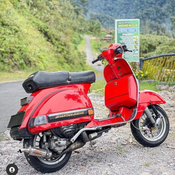 Red Vespa px custom modified

Hashtag and mention @vespapxnet for feature repost
Check website www.vespapx.net for more 

@anharbait