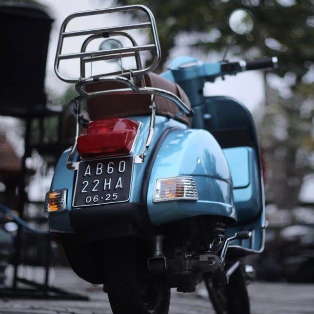 Blue Vespa PX classic

Order Vespa genuine wheel from official dealer
Contact Wa 0819-04-595959
Cek photos in highlight @vesparkindo 
Atau shop online www.tokopedia.com/vesparkindo 

Hashtag and mention @vespapxnet for feature repost
Check website www.vespapx.net for more 


@widhybecka