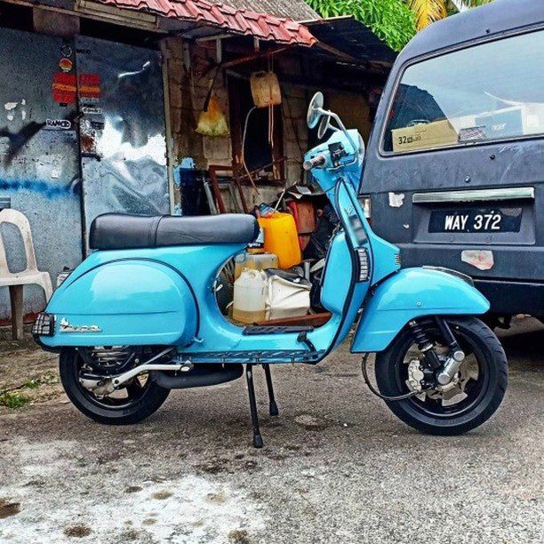 Blue Vespa PX custom modified 

Order Vespa genuine wheel from official dealer
Contact Wa 0819-04-595959
Cek photos in highlight @vesparkindo 
Atau shop online www.tokopedia.com/vesparkindo 

Hashtag and mention @vespapxnet for feature repost
Check website www.vespapx.net for more 

@ronieshakib