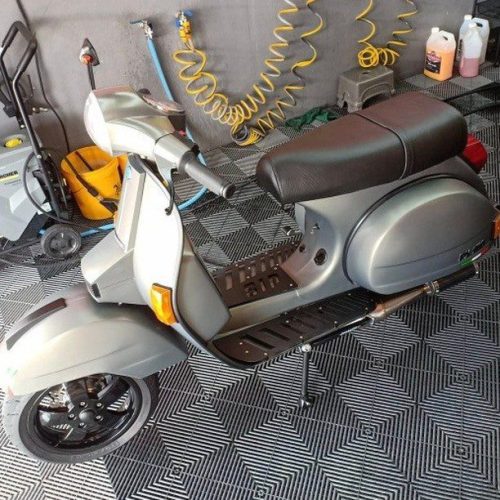Grey Vespa PX custom modified 

Order Vespa genuine wheel from official dealer
Contact Wa 0819-04-595959
Cek photos in highlight @vesparkindo 
Atau shop online www.tokopedia.com/vesparkindo 

Hashtag and mention @vespapxnet for feature repost
Check website www.vespapx.net for more 

@ronieshakib