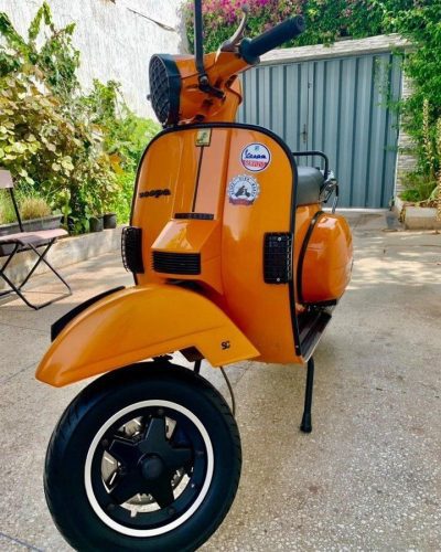 Orange Vespa PX custom modified 

Order Vespa genuine wheel from official dealer
Contact Wa 0819-04-595959
Cek photos in highlight @vesparkindo 

hashtag and mention @vespapxnet for feature repost
Check website www.vespapx.net for more 

@arefiqfiq