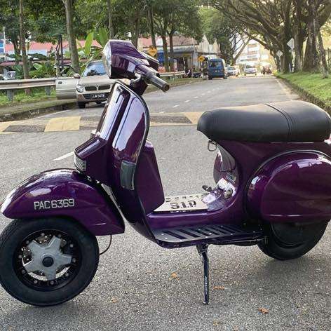 Purple Vespa PX custom modified with custom wheels 

Cek web vespapx.net for more photo gallery and accessories. hastag mention/tag @vespapxnet for repost 

Cek toped for wheels, parts, accessories, merchandise @vesparkindo
Link in profile


feature @abgbrendo
