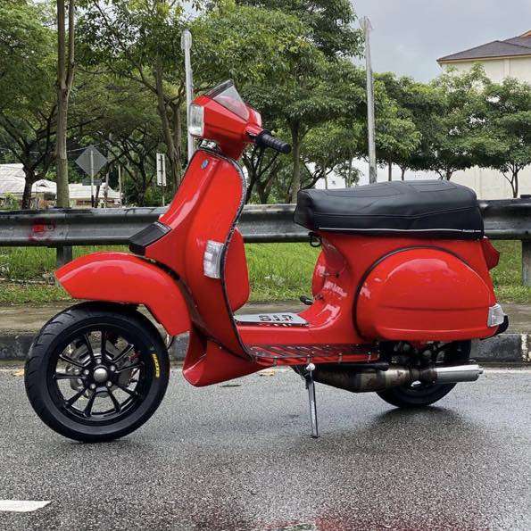 Red Vespa excel t5 custom modified with primavera new wheels 

Cek web vespapx.net for more photo gallery and accessories. hastag mention/tag @vespapxnet for repost 

Cek toped for wheels, parts, accessories, merchandise @vesparkindo
Link in profile


feature @abgbrendo