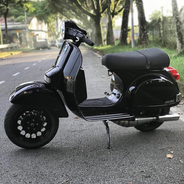Black Vespa PX custom modified with black sprint wheels

Cek web vespapx.net for more photo gallery and accessories. hastag mention/tag @vespapxnet for repost 

Cek toped for wheels, parts, accessories, merchandise @vesparkindo
Link in profile


feature @abgbrendo