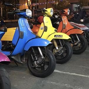 Blue Yellow Orange Vespa PX custom modified with 12 wheels

Cek web vespapx.net for more photo gallery and accessories. hastag mention/tag @vespapxnet for repost 

Cek toped for wheels, parts, accessories, merchandise @vesparkindo
Link in profile


feature @abgbrendo