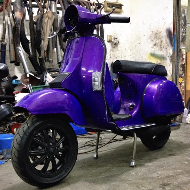 Purple Vespa PX custom modified with custom wheels

Cek web vespapx.net for more photo gallery and accessories. hastag mention/tag @vespapxnet for repost 

Cek toped for wheels, parts, accessories, merchandise @vesparkindo
Link in profile

feature @abgbrendo